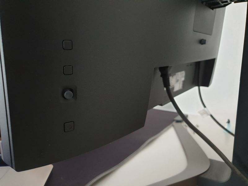 BenQ-EW2880U-Monitor-Review
